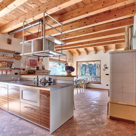 קוליקו Chalet Con Piscina E Vista Panoramica מראה חיצוני תמונה