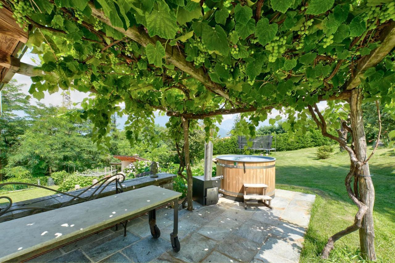 קוליקו Chalet Con Piscina E Vista Panoramica מראה חיצוני תמונה