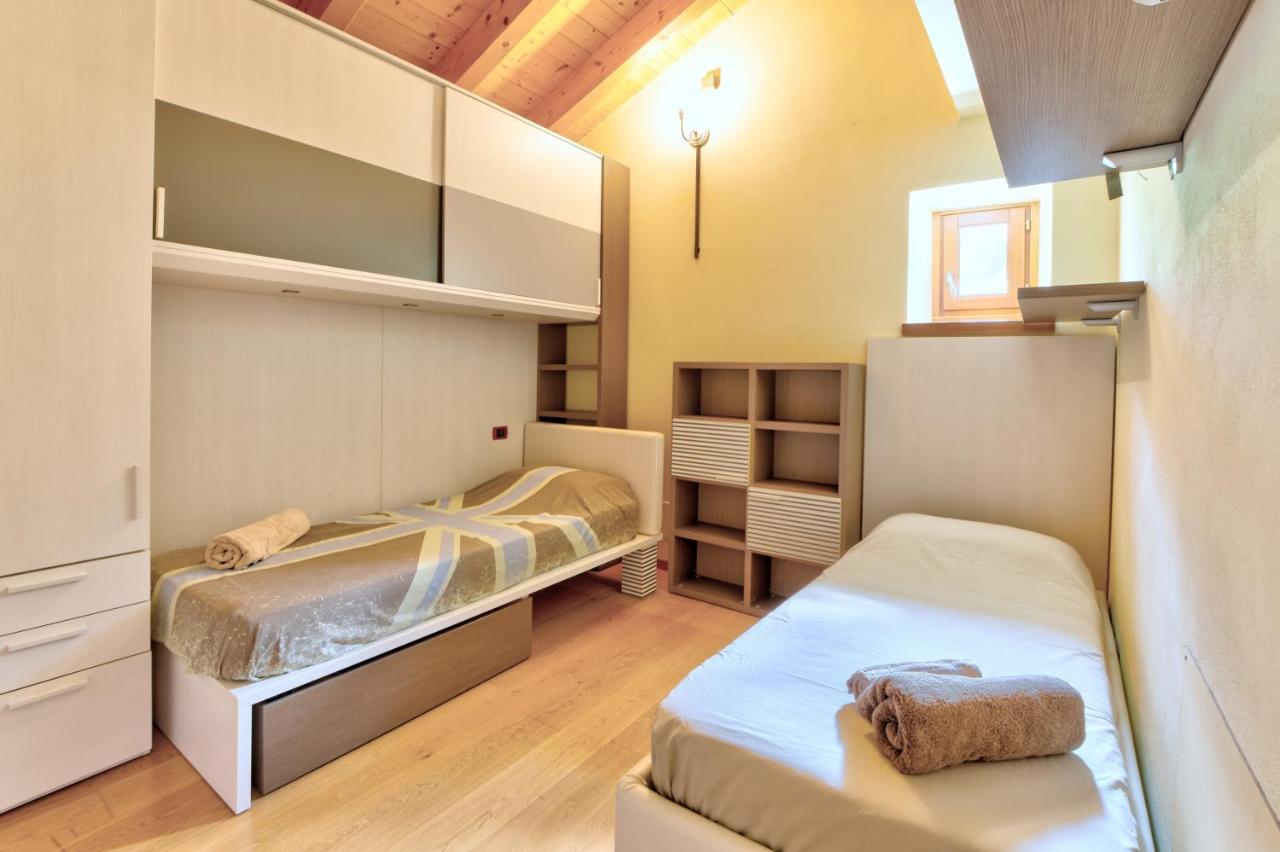 קוליקו Chalet Con Piscina E Vista Panoramica מראה חיצוני תמונה