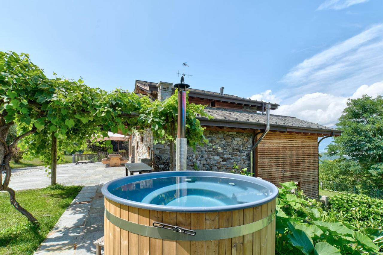 קוליקו Chalet Con Piscina E Vista Panoramica מראה חיצוני תמונה